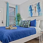 Central Studio- Walking Distance To Times Square
